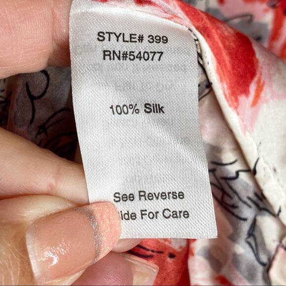 CAbi # 399 100% Silk Gypsy White Dolman Red Floral Blouse Small - Picture 5 of 7